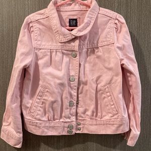 Gap Size 5 toddler Girls pink jean jacket